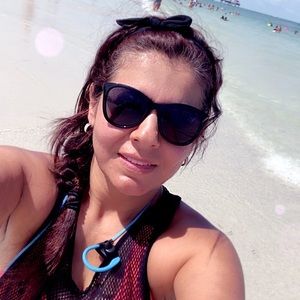 Meet your Posher, Maria